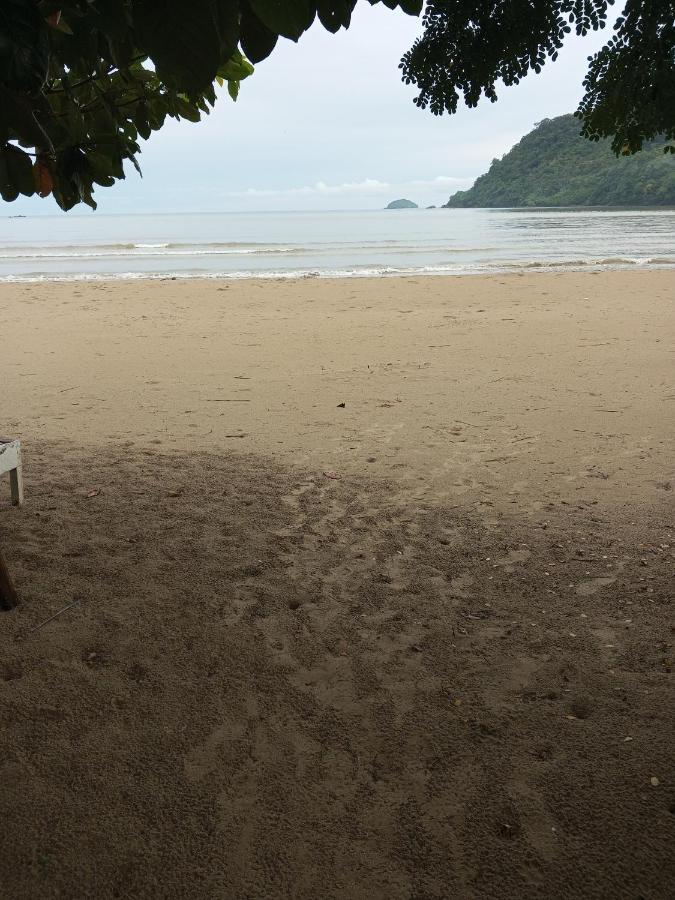 Akoya Beach Park And Cottages Locaroc Eksteriør bilde