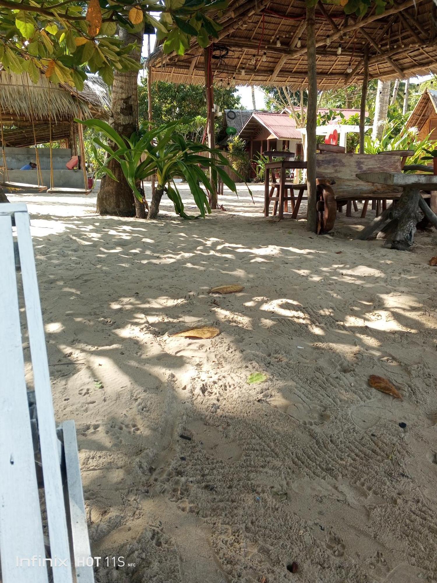 Akoya Beach Park And Cottages Locaroc Eksteriør bilde